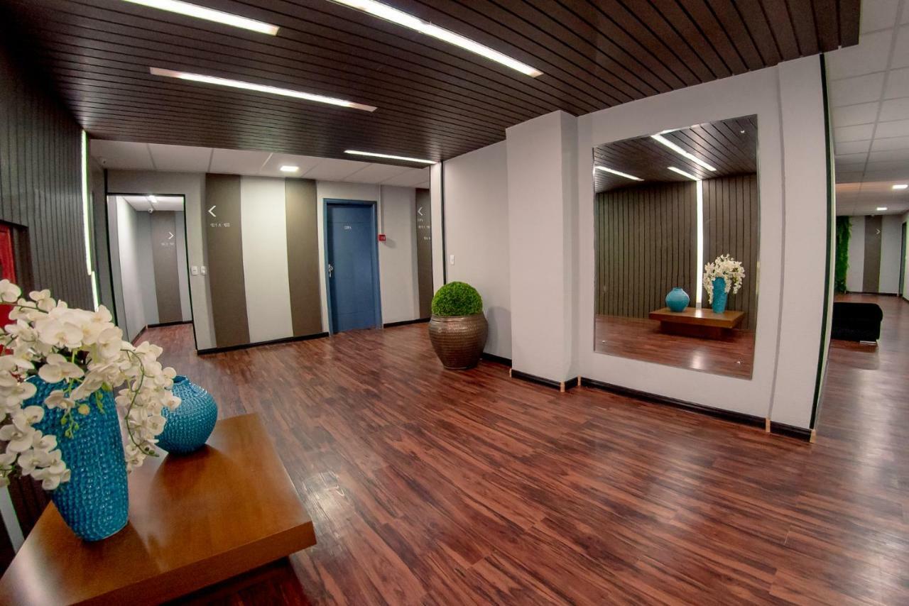 טרזינה Jockey Class Hotel מראה חיצוני תמונה